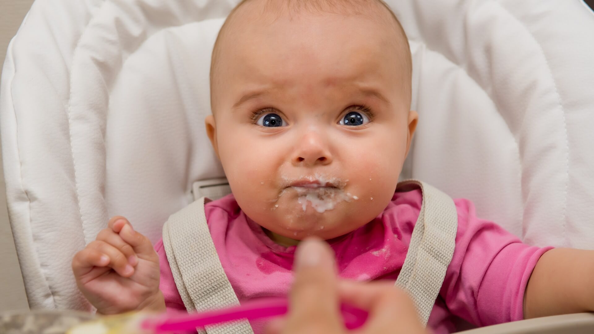 Que faire si votre bébé fait la grimace quand il mange - Programme Malin