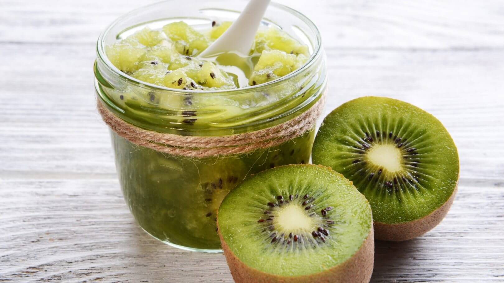 Compote pomme kiwi pour bébé dès 6 mois - Programme Malin