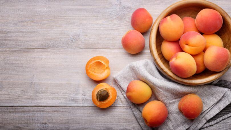 L’abricot, à faire goûter dès les 4/6 mois de votre bébé !