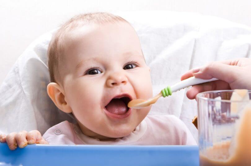 L’alimentation entre 6 et 12 mois L’alimentation entre 6 et 12 mois