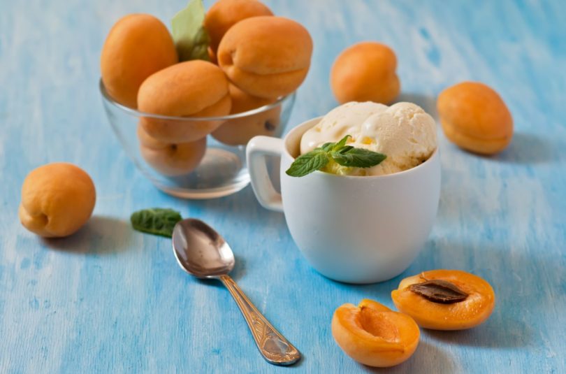 Lacté glacé à l’abricot