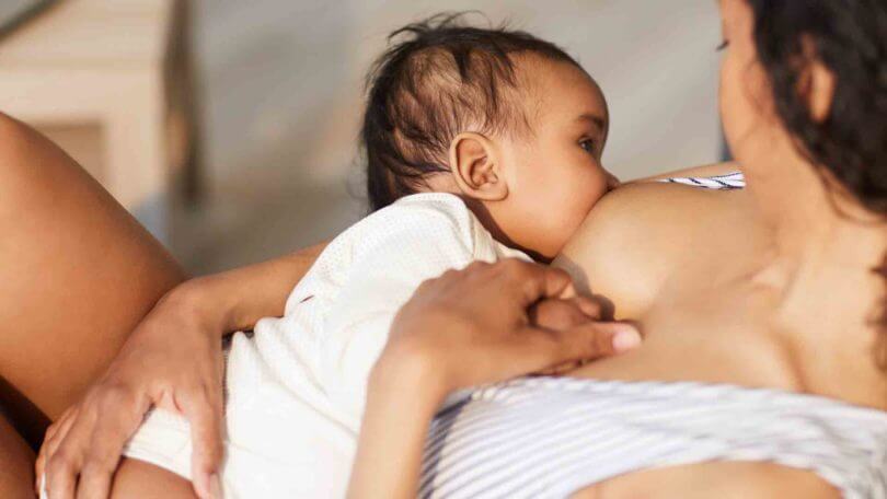 allaitement-prise-du-sein Comment éviter d’avoir mal aux seins quand on allaite