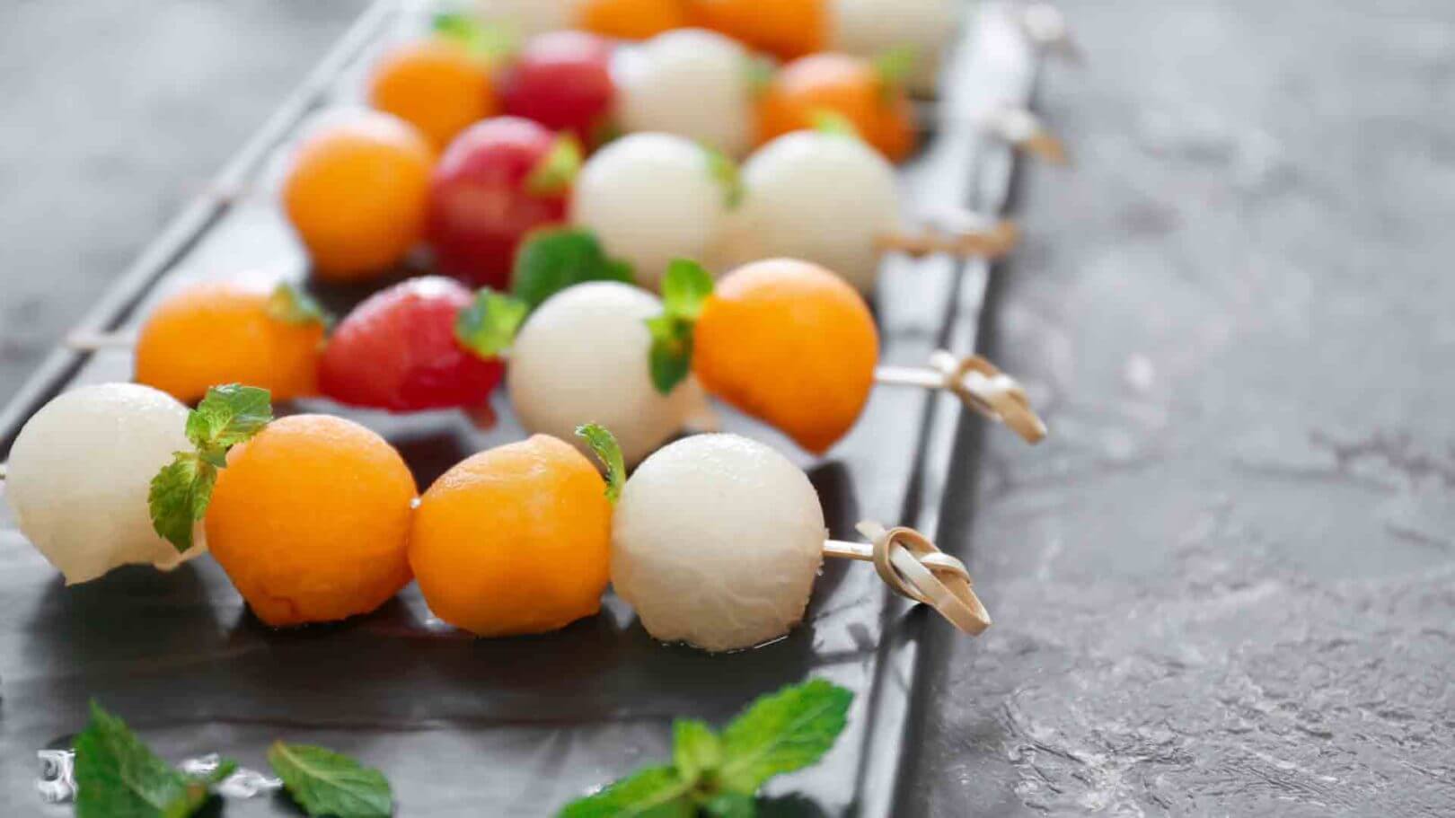 Pique de melon au chèvre et à la menthe