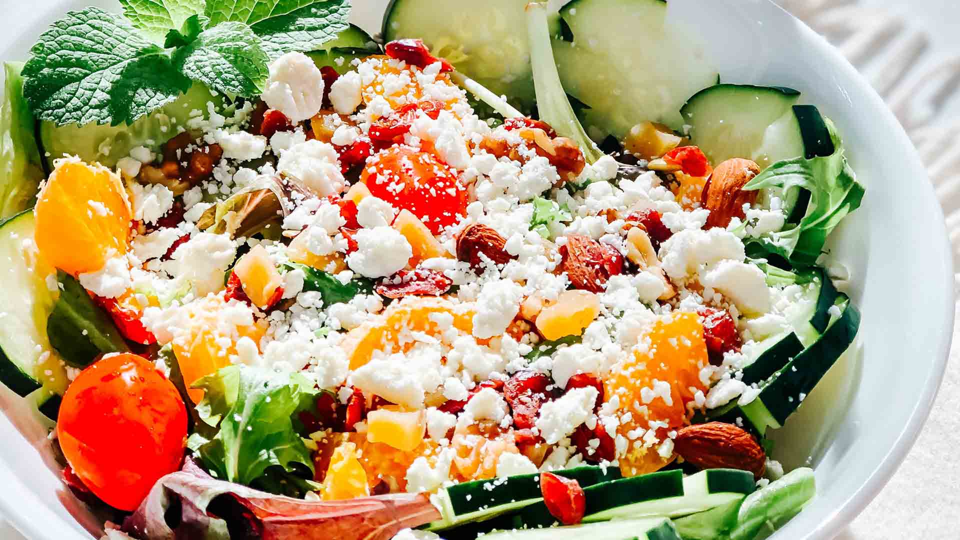 Salade De Melon Concombre Feta Et Menthe Programme Malin Salade De Melon Concombre Feta Et Menthe Programme Malin