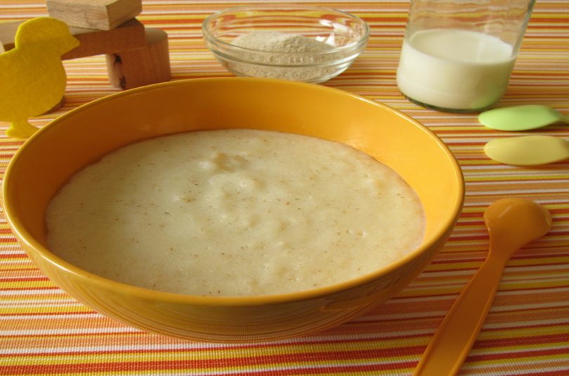Semoule aux poires pour bébé