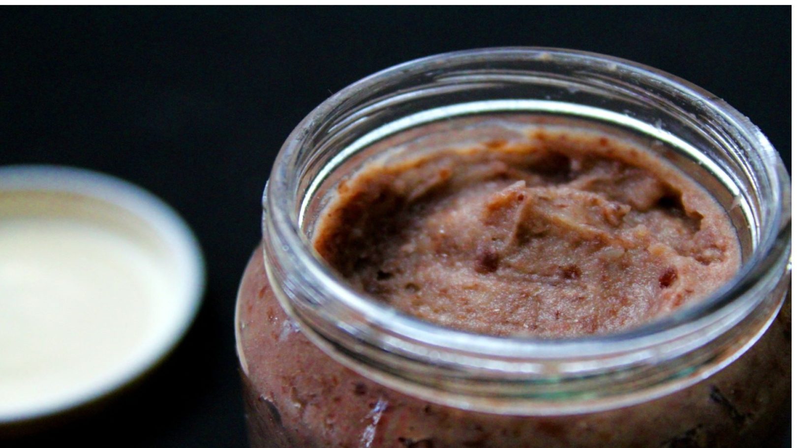 Pilé de pommes de terre et haricots rouges pour bébé