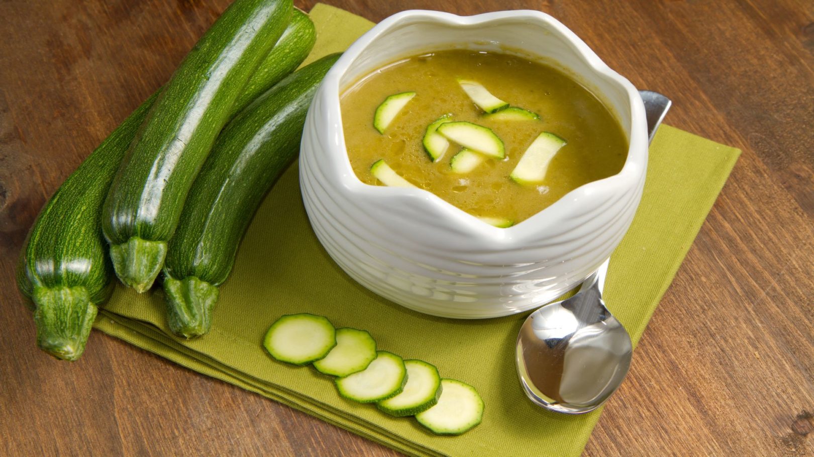 Velouté de courgettes (chaud ou froid) pour bébé