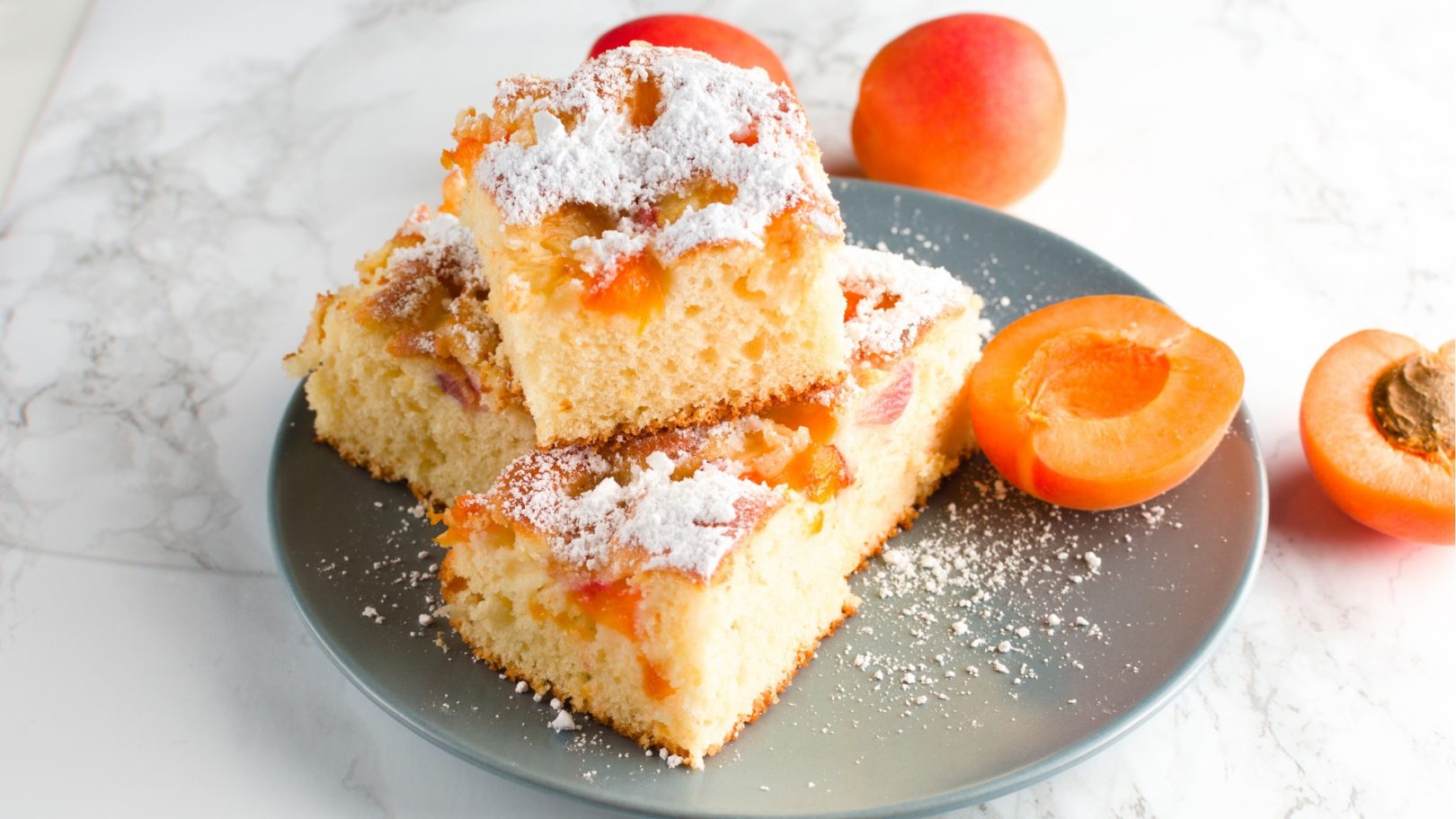 Gâteau moelleux aux abricots