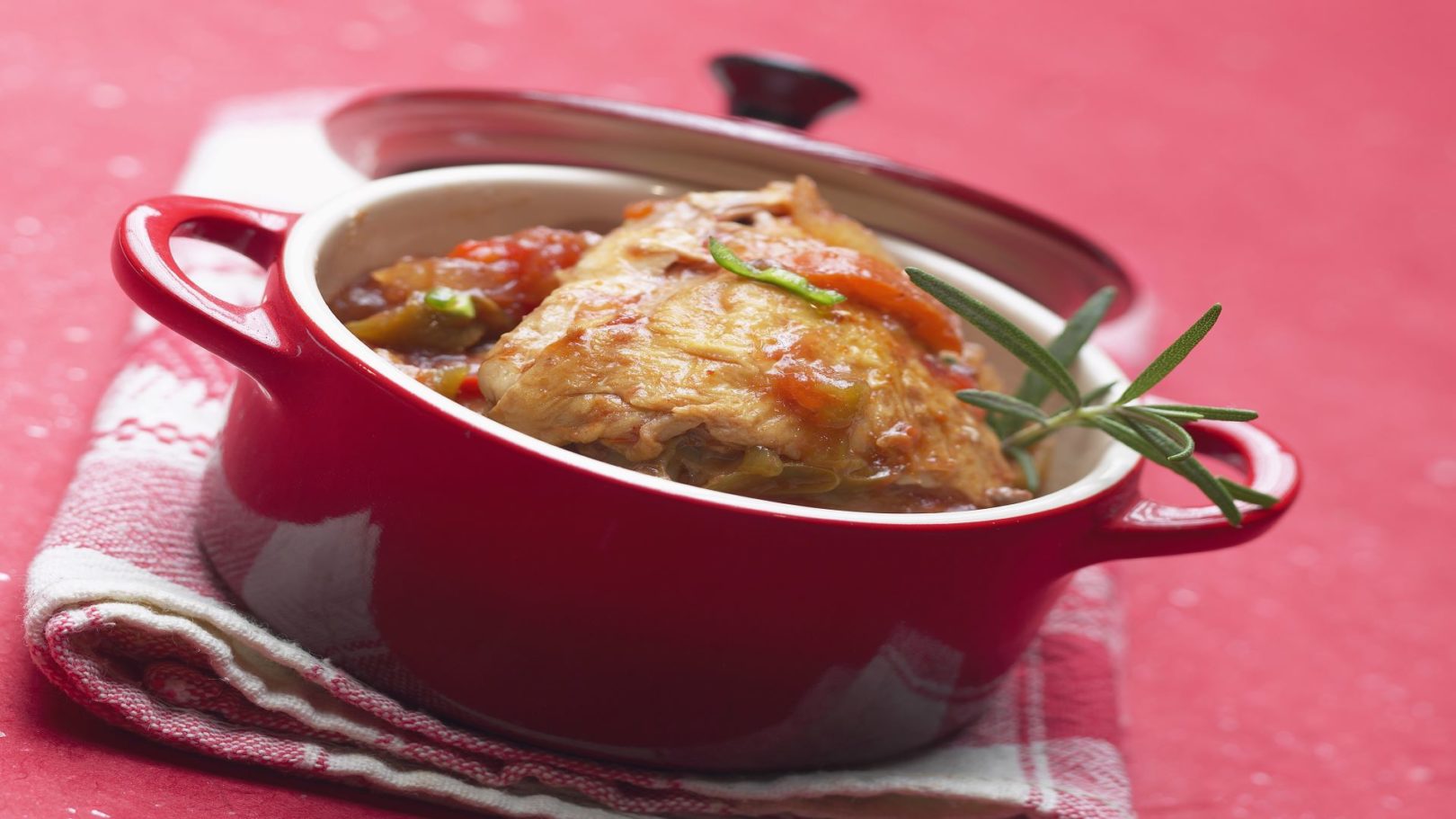 Volaille sauce basquaise Poulet sauce basquaise et riz
