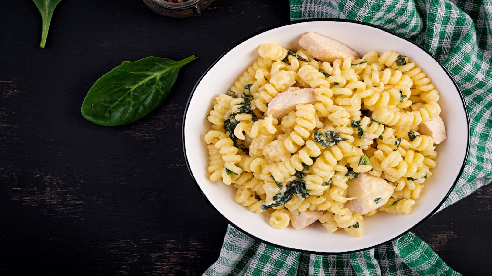 One pot pasta poulet et épinards pour et toute la famille