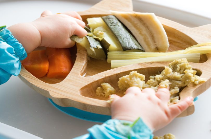 La diversification menée par l’enfant (DME) : précautions et conseils pratiques