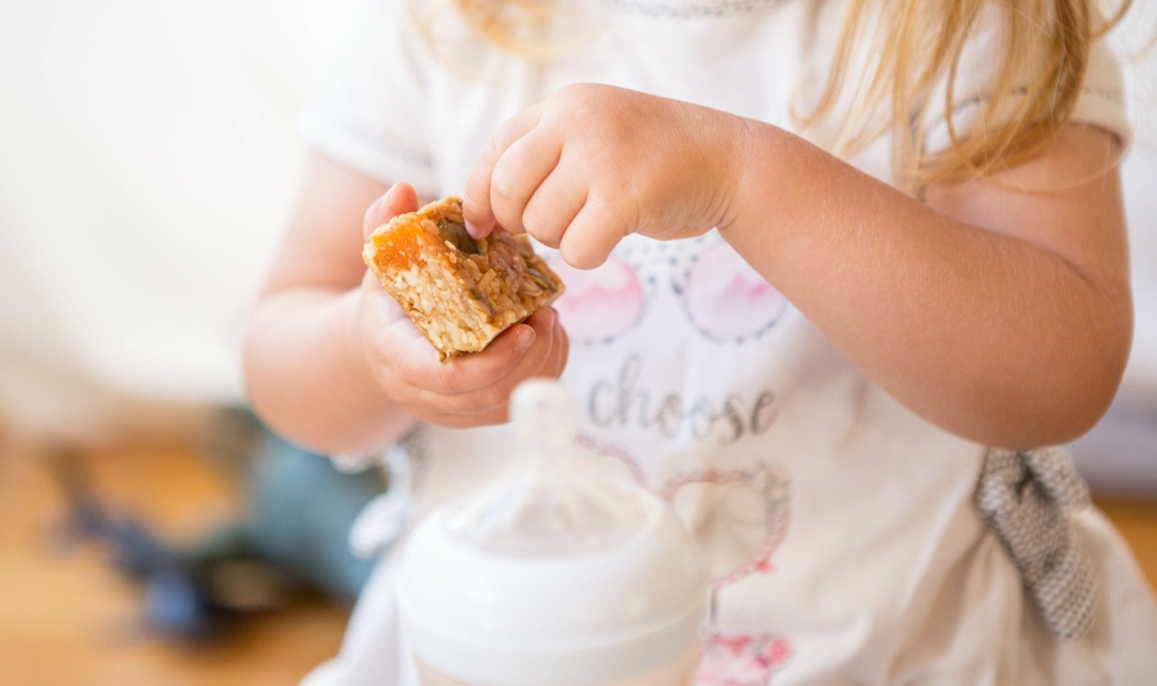 Barres de céréales aux fruits pour bébé Barre de céréales pour bébé et toute la famille