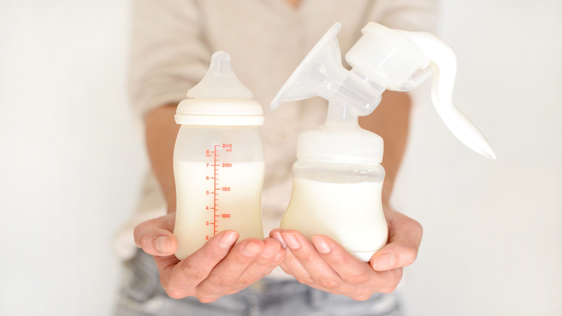 Les contenants pour lait maternel