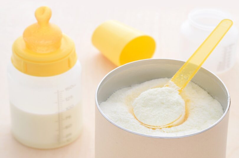 L’allergie aux protéines de lait de vache chez bébé